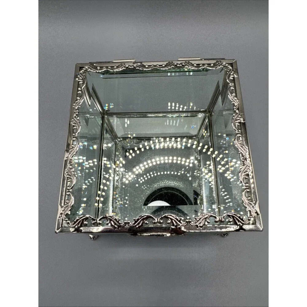 Cynthia Rowley Beveled Glass Jewelry Box Silver Trinket Keepsake Box 3.5x4x4.25